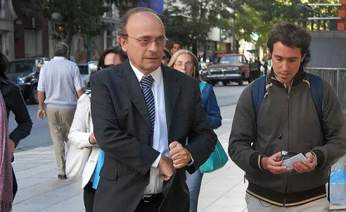 Moreau afirmó que buscan “criminalizar a la oposición”