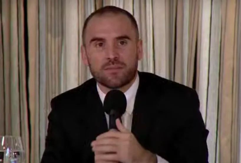 Guzman envio al Congreso un proyecto para que la deuda externa requiera aval parlamentario