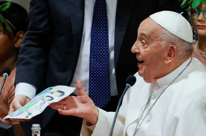Papa Francisco 16-05-2024 17.11