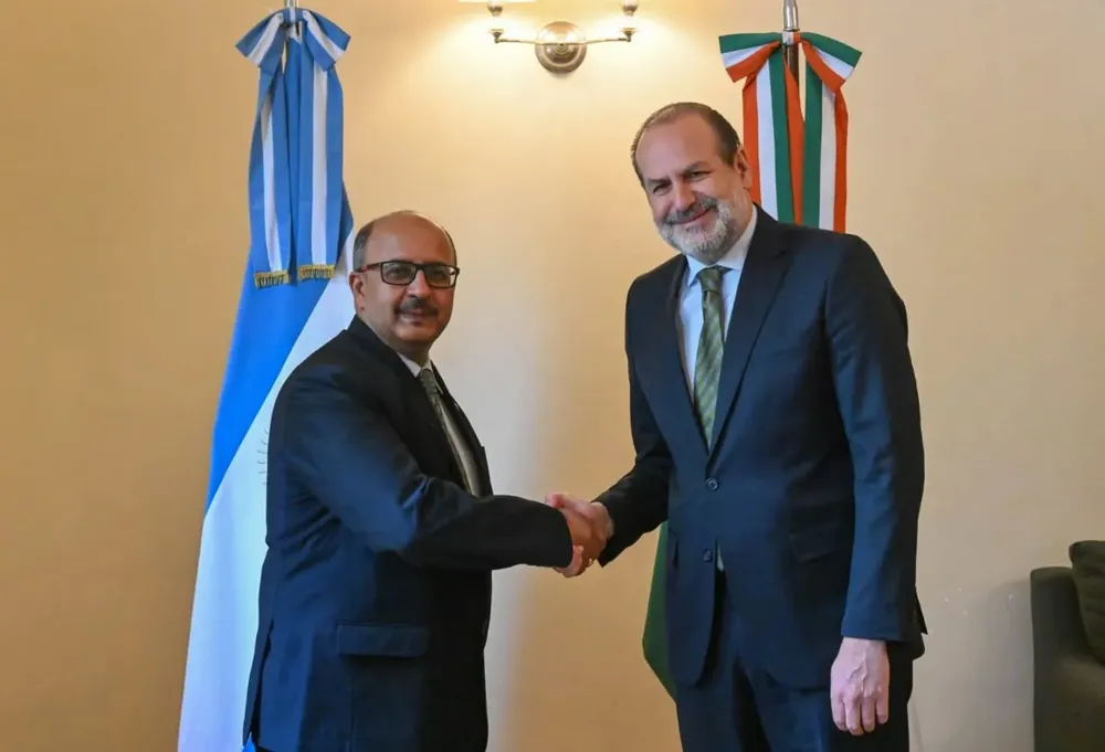Susbielles recibió al embajador de la India, Ajaneesh Kumar.