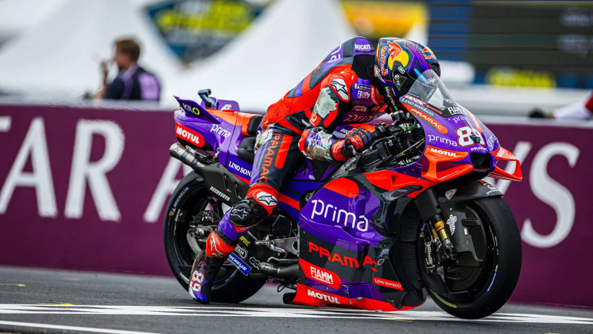 Jorge Martín domina en Australia: Pole y victoria en la Sprint de MotoGP 2024