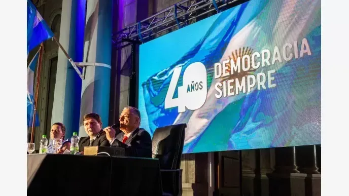 Gelené asumió su quinto mandato en Las Flores y llamó a “trabajar por el bien común”