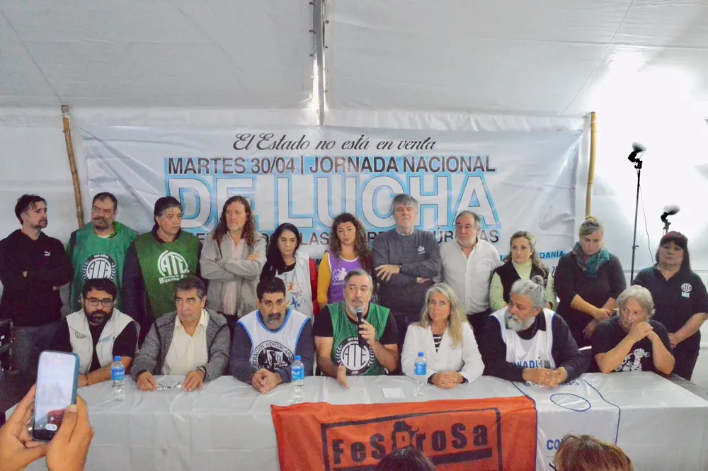 Para ATE, “la Ley Bases pone de rodillas a la Nación y al Estado al servicio del saqueo”