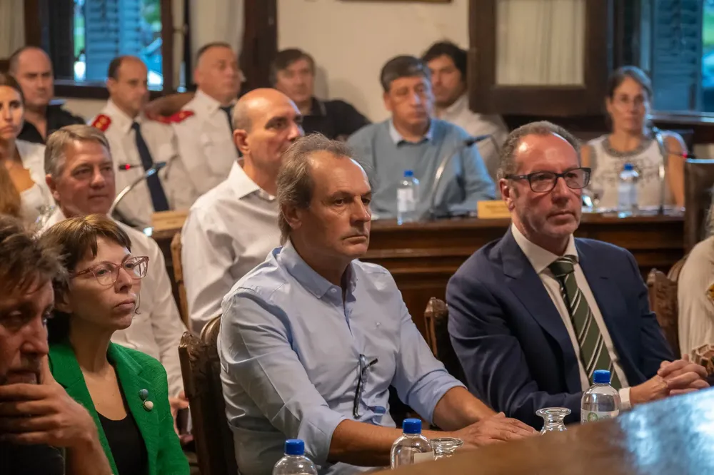 Daniel Stadnik junto a Silvina Batakis y Walter Torchio