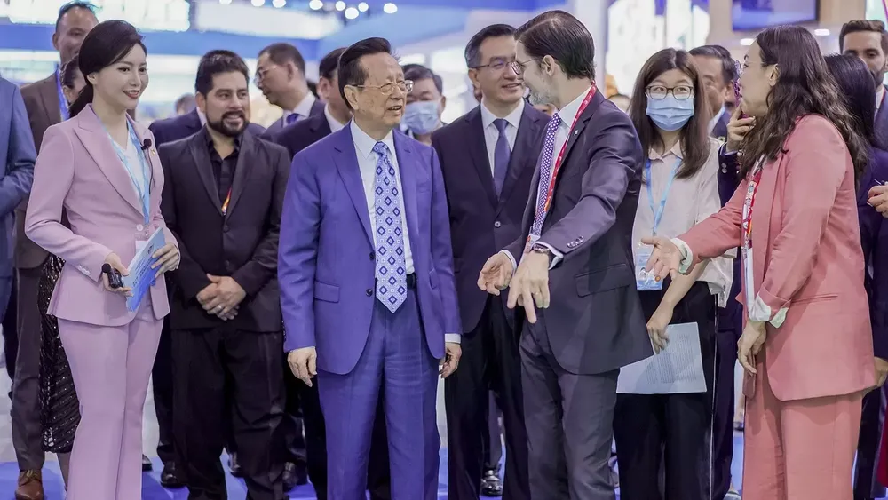 Vaca Narvaja busca financiamiento para empresas argentinas en la Bolsa de Hong Kong