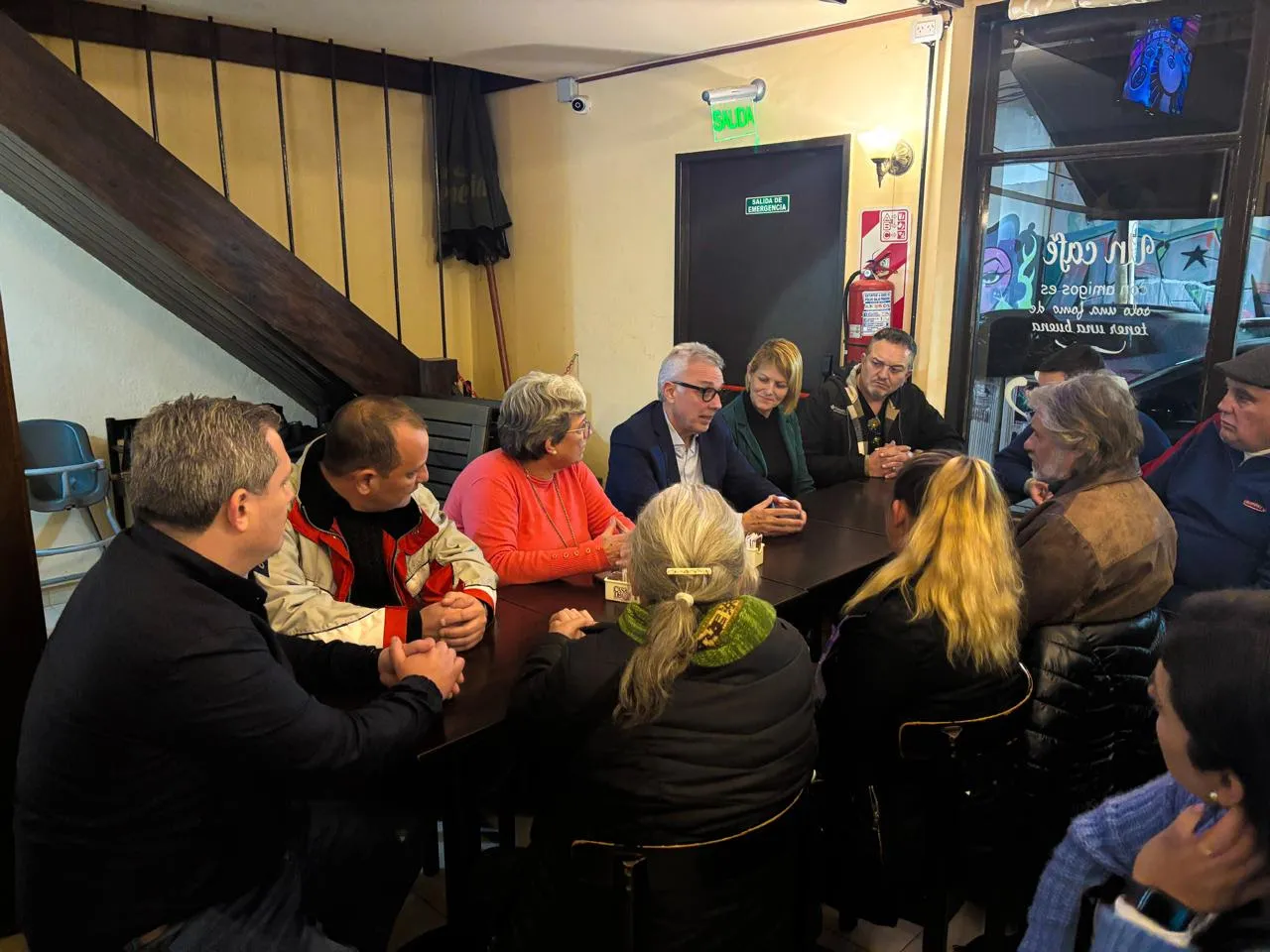 Julio Zamora, candidato de Somos Buenos Aires junto a referentes de la Primera Sección