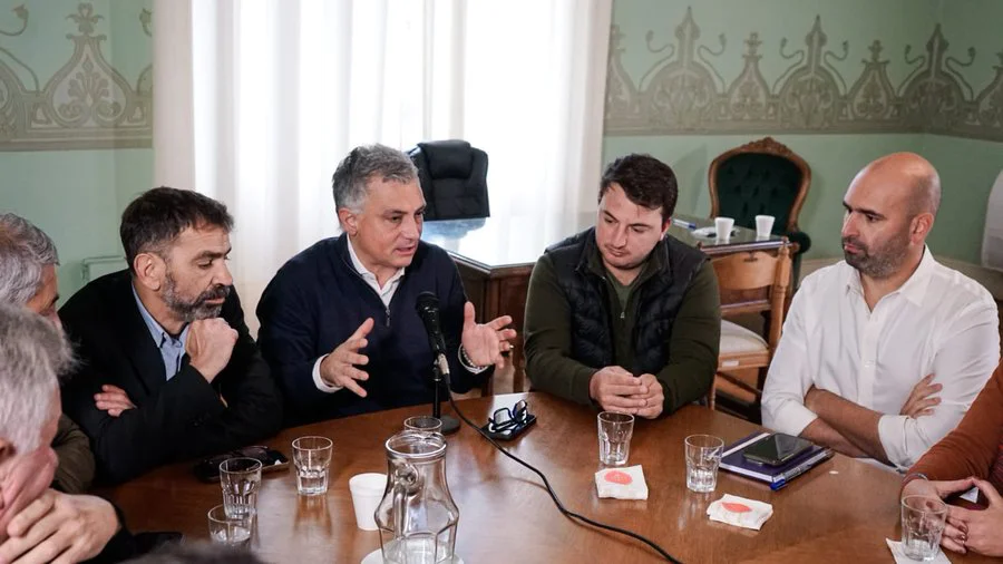 En agosto, Pareja se reunió con los diputados del bloque libertario bonaerense para coordinar la agenda legislativa.