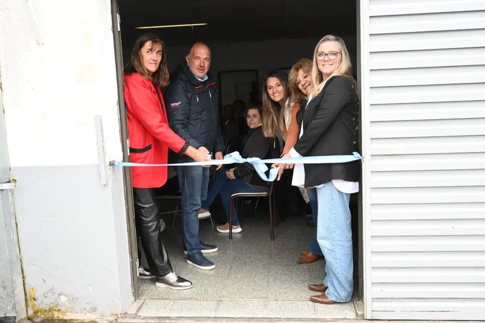 Garate inauguró el playón de la Escuela N°48