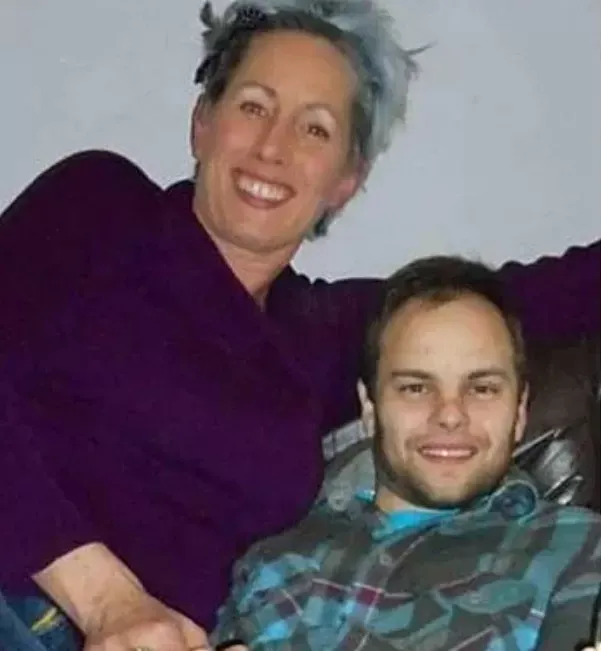 “No es incesto, es Atracción Sexual Genética”: La increíble historia de pasión entre una madre y su hijo