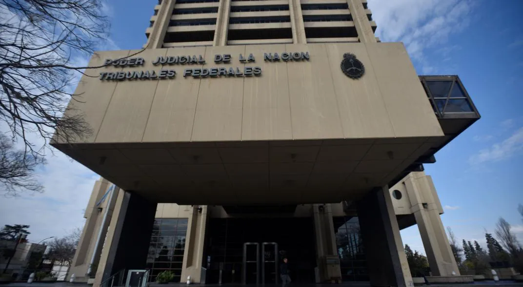TRAS LA MEDIA SANCIÓN, ARRANCARON LAS RENUNCIAS DE JUDICIALES