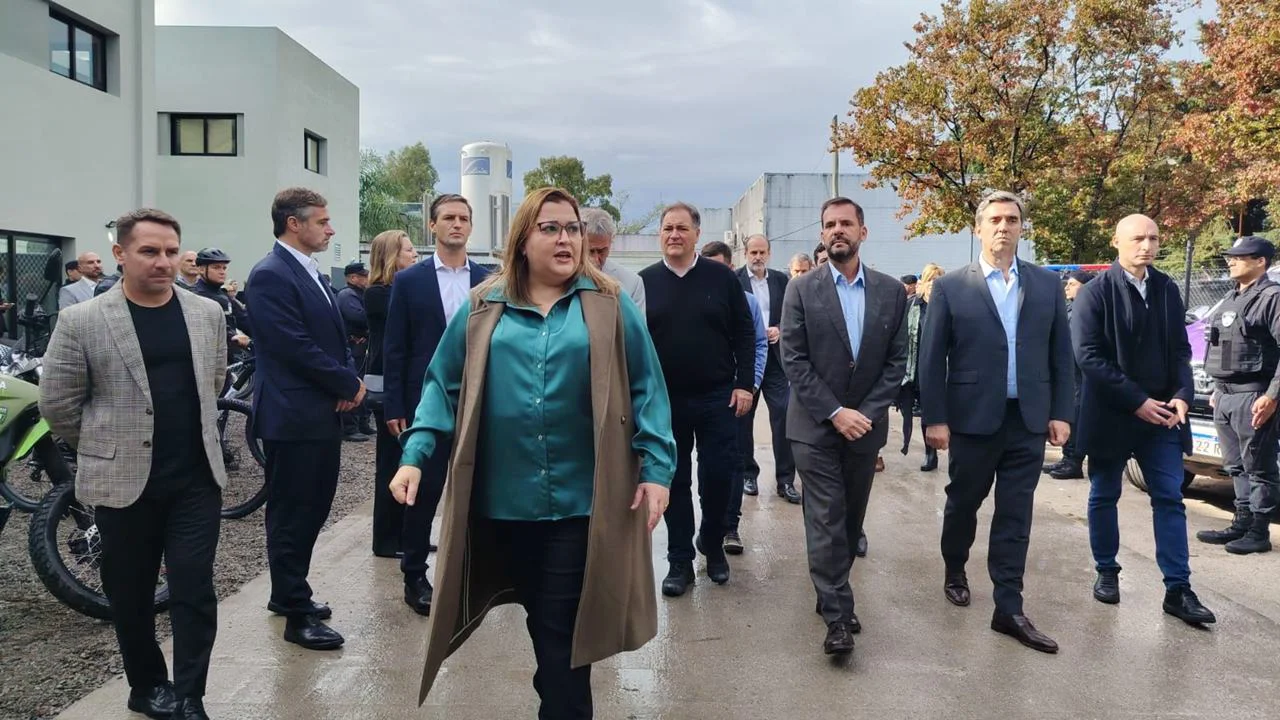 Intendentes de todos los colores empujan una policía local con autonomía