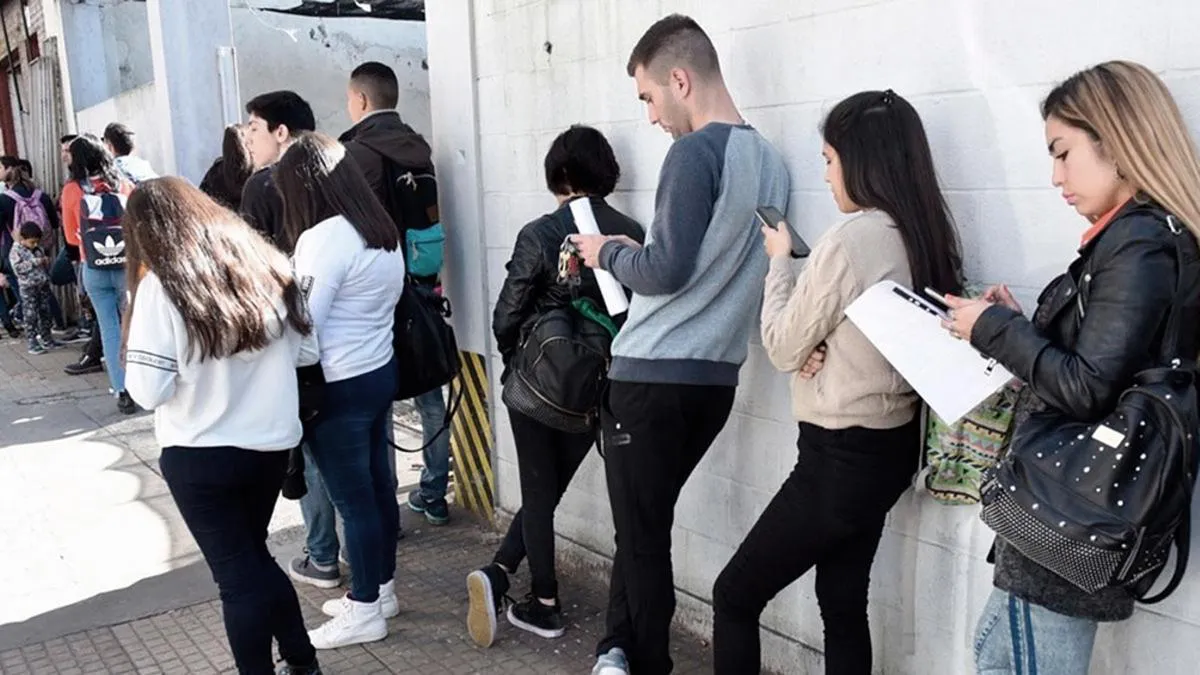 Nuevo informe de la UCA sobre la precarización laboral y las desigualdades.