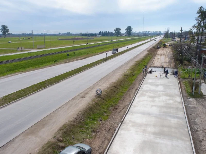 Comenzó la construcción de una nueva etapa de la colectora Presidente Perón