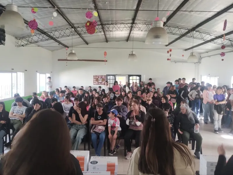 Nueva entrega de tablets en el marco de Marcos Paz Conectada