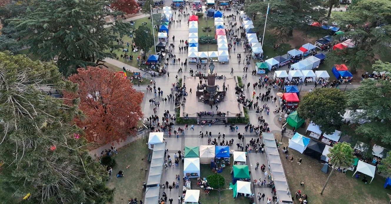 Más de 20.000 personas pasaron por la Feria de Sabores y Producir en la Plaza San Martín 2
