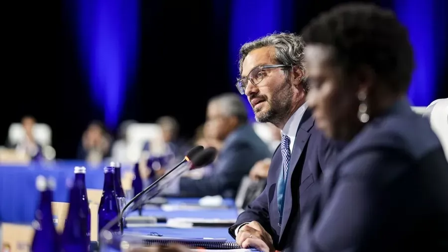 Cafiero reclamo mayor compromiso a paises que tienen armas de destruccion masiva