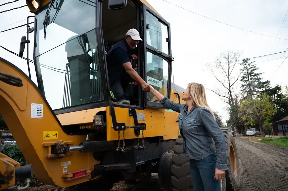 Fassi trabajos en calle Chile