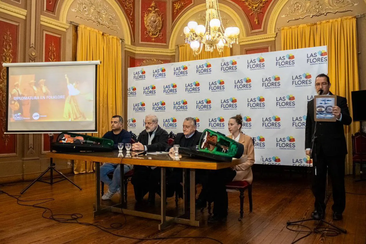 Se presentó la Diplomatura Universitaria en Folklore en Las Flores