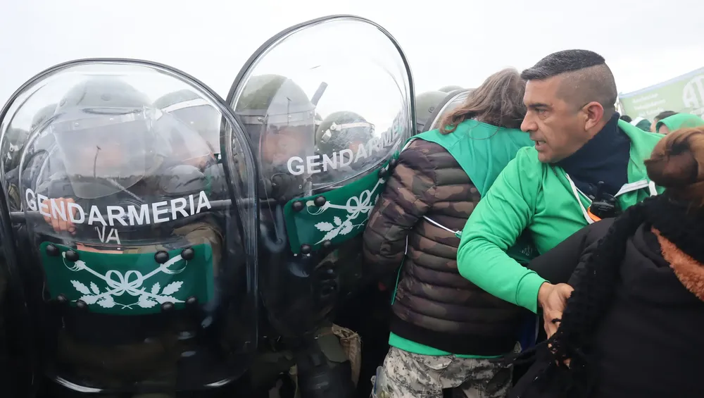 ATE repudió la violenta represión en Córdoba ATE repudió la violenta represión en Córdoba