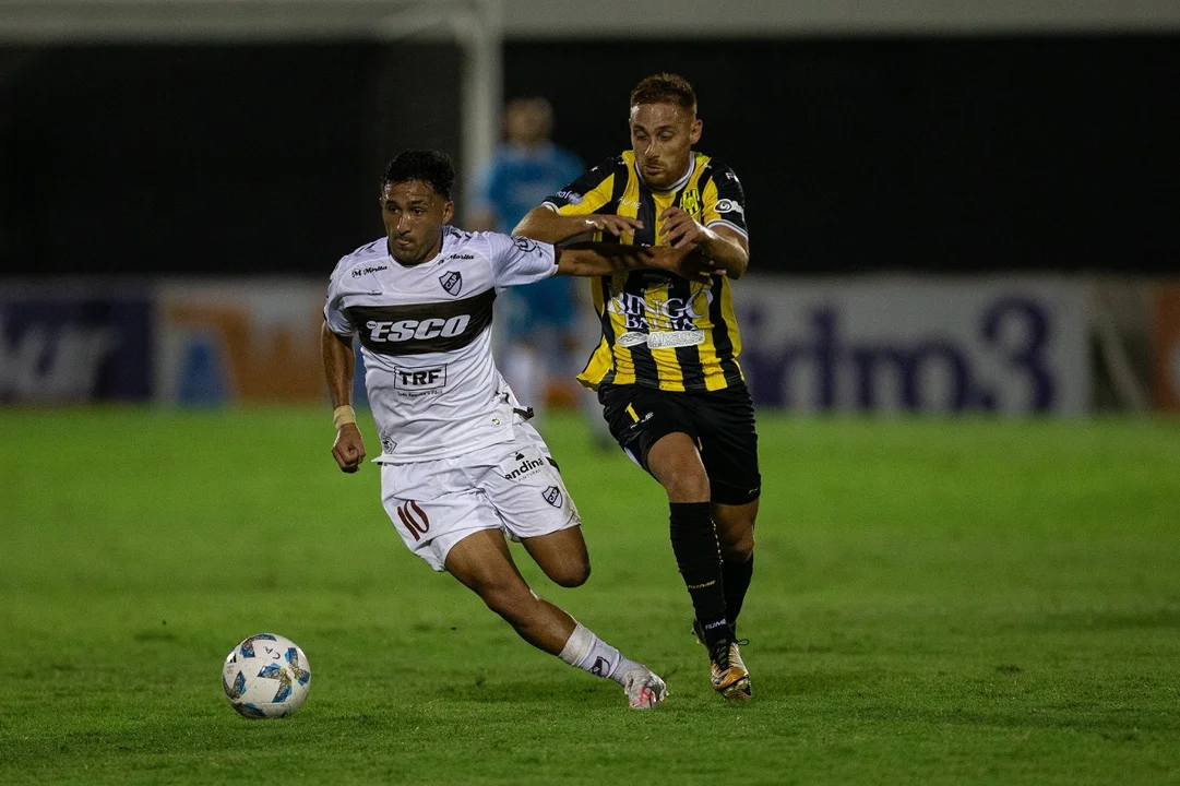 Platense pasó de ronda en Copa Argentina.