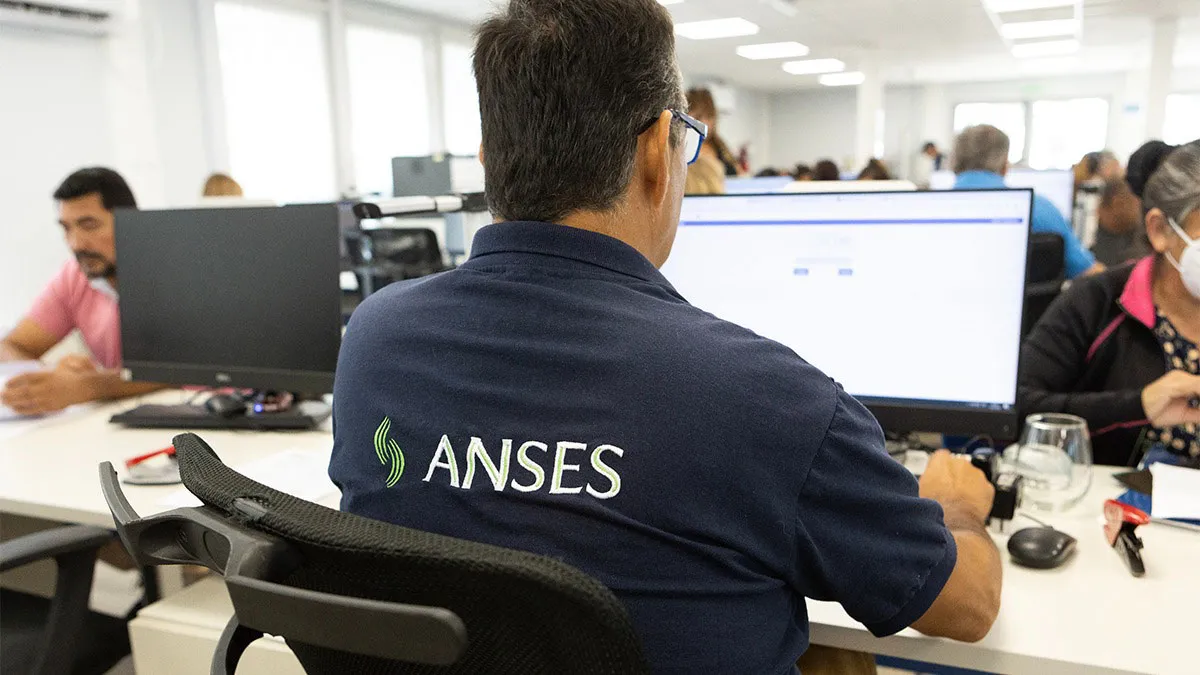 ANSES acelera retiros “voluntarios” y abre un frente sindical que escala a la política bonaerense