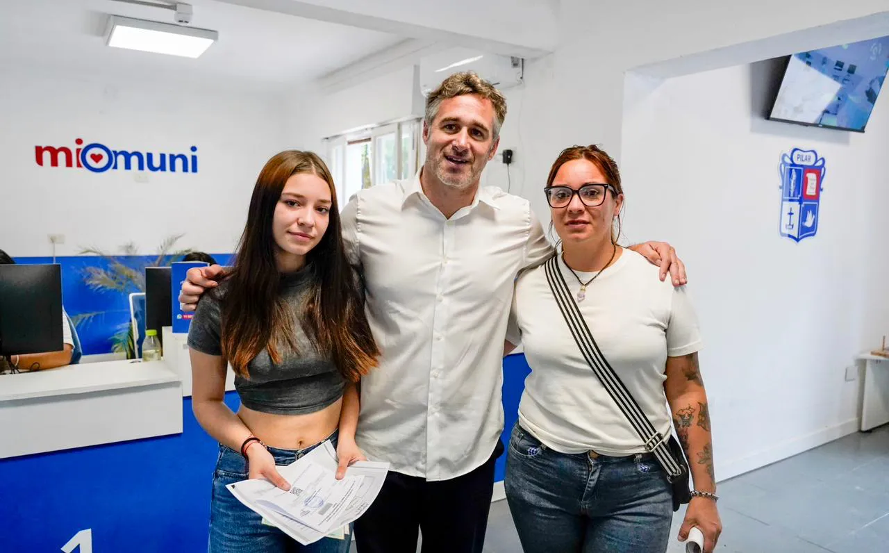 Achával inauguró un nuevo Registro Civil en la localidad de Astolfi