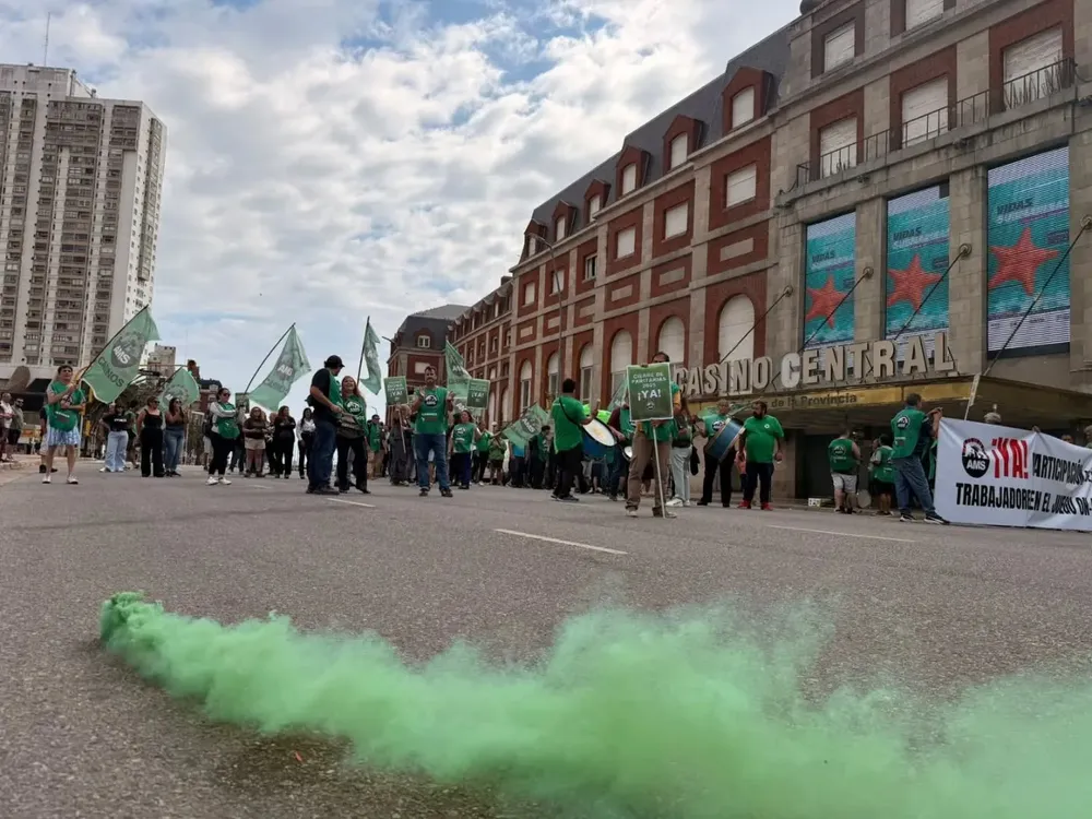 Casineros de la Asociación de Empleados de Administración, Maestranza y Servicios (AMS)