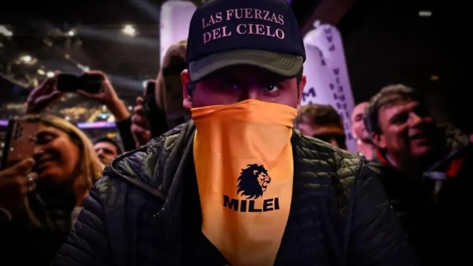 Milei-Fuerzas-cielo