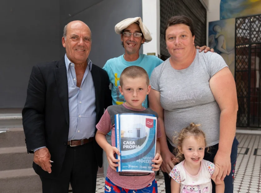 Más familias acceden a terrenos en Coronel Suárez tras nuevas firmas de boletos