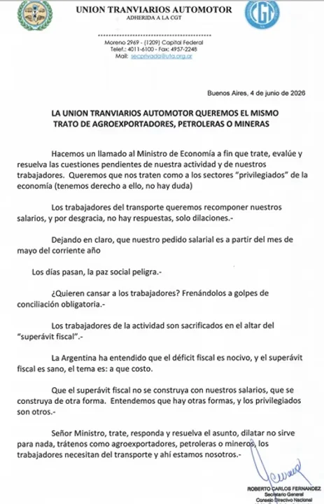 “La paz social peligra”: la UTA presiona a Caputo y advierte que podría haber paro de colectivos.