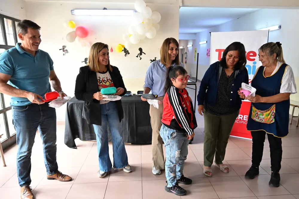 El Municipio de Tigre realizó una nueva entrega de anteojos a estudiantes a través del programa Para Verte Mejor