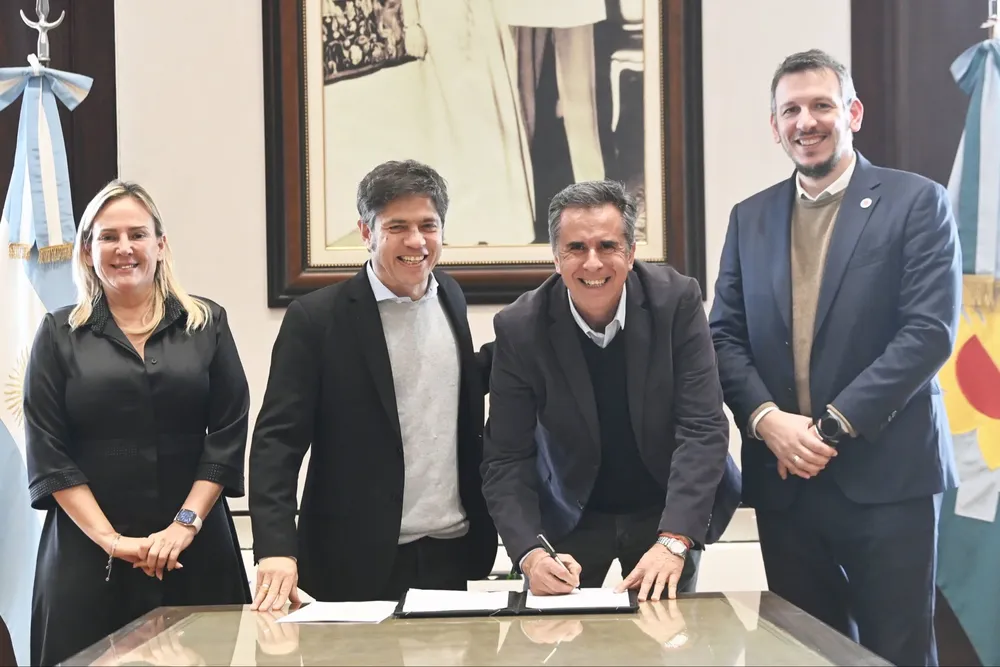 Juanci Martínez con Axel Kicillof