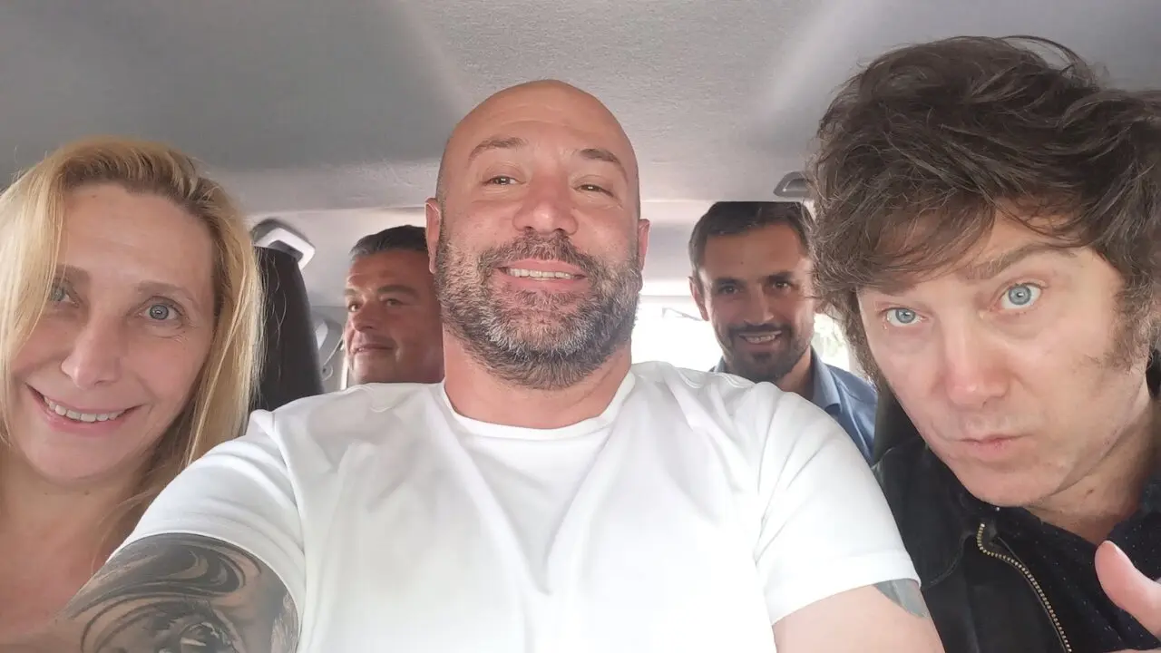 El exdirector de ANDIS Diego Spagnuolo con Karina y Javier Milei.