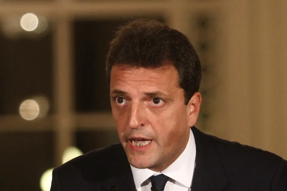 Massa abogo por administrar la cuarentena mirando contagios y actividades de cada distrito