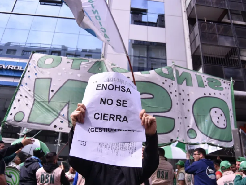 Milei disuelve el ENOHSA: 230 empleos y 116 obras en riesgo