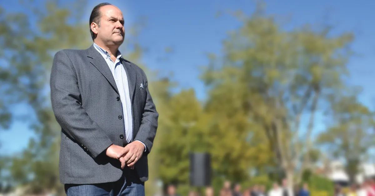 Olivera firmó un convenio con el ministro Roberto Gigante