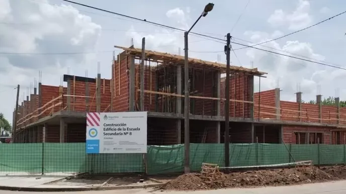 Ralinqueo supervisó la construcción del edificio de la Escuela Secundaria 8: “Es una obra fundamental”