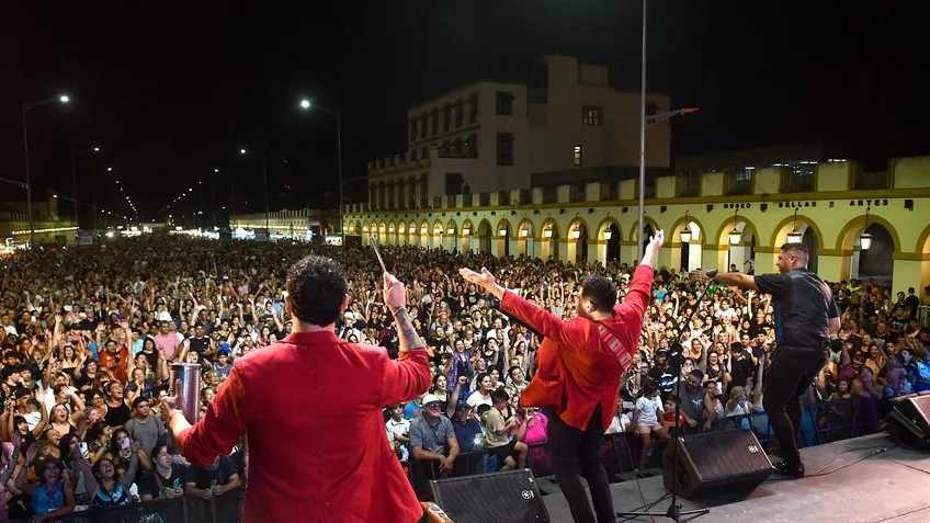 Más de 80 mil personas disfrutaron de una nueva edición de Música en la Plaza