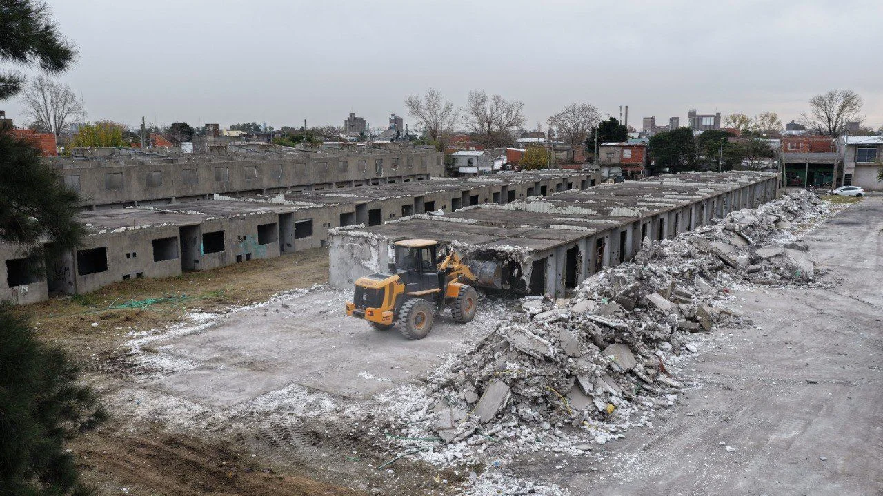 Lanús construye un nuevo espacio público en La Maquinita