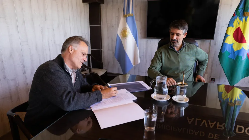 Ianantuony firmó importante convenio.