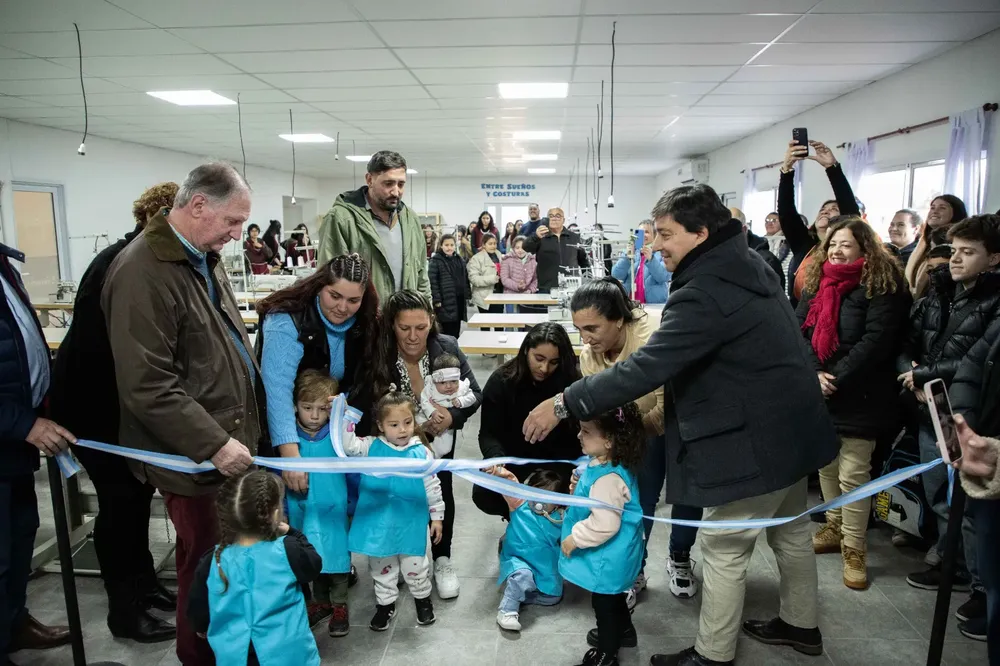 En el marco del 115° aniversario de Daireaux, se inauguró oficialmente Textil Femenix,