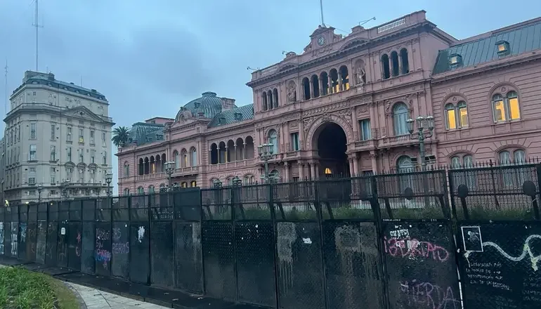 Casa Rosada Sesión Senado 06-08-26