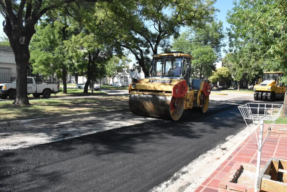 En Trenque Lauquen, siguen las obras de repavimentación.