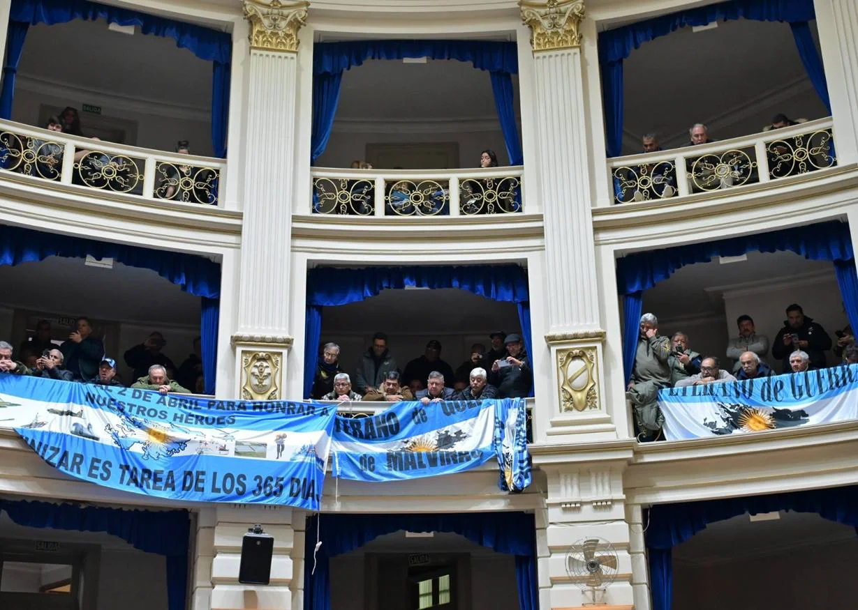 Malvinas: la jubilación que unió a la Legislatura y reabrió la pelea por los elogios de Milei a Thatcher.