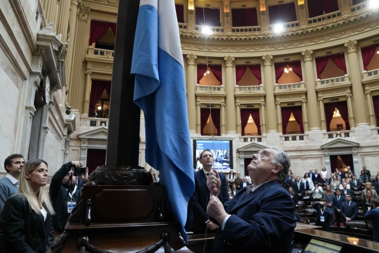 La Cámara baja homenajeó al papa Francisco.