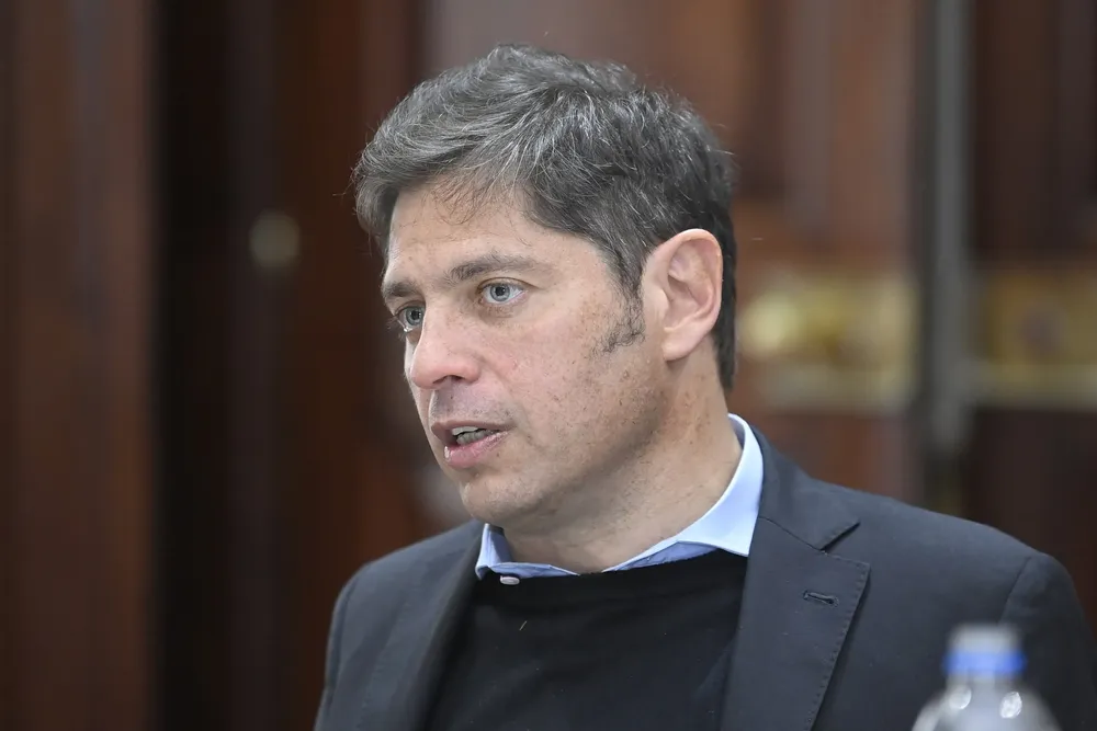 Kicillof firmó convenios para financiar la compra de bienes de capital en 10 municipios