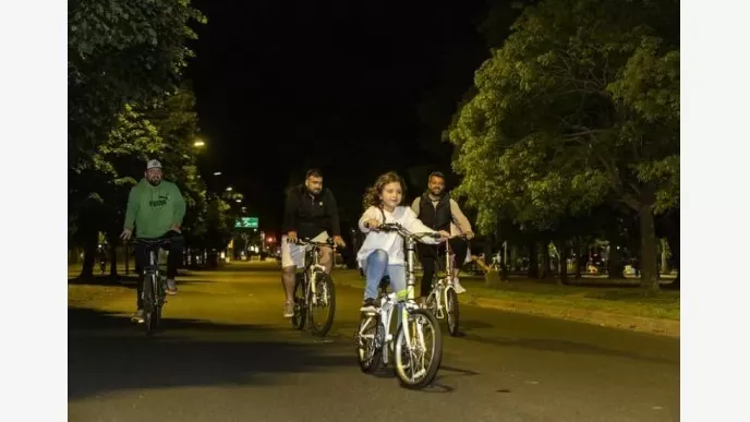 San Isidro: volvió el paseo de bicicletas nocturno
