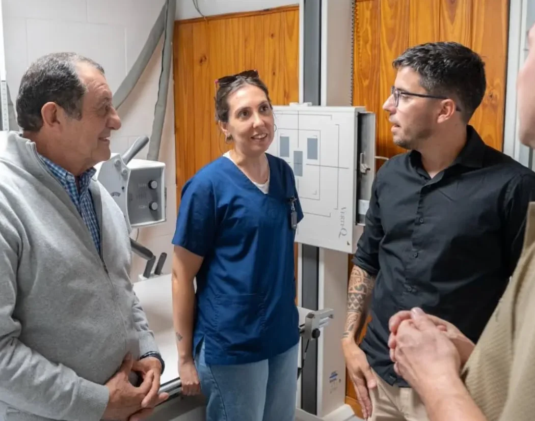Marini recorrió la Unidad Sanitaria de Barker y acompañó a entidades del distrito