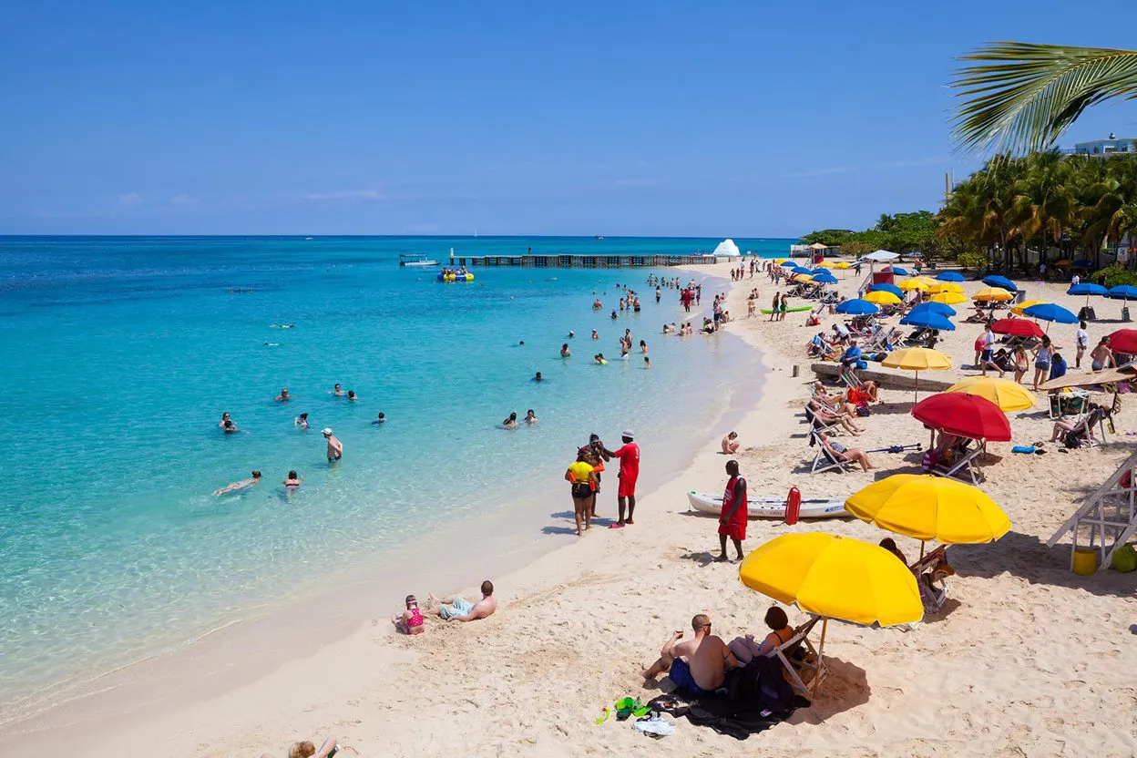 ¿Córdoba o Brasil? La broma viral que refleja la grieta del verano argentino