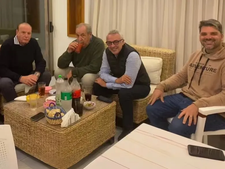 El intendente de Tigre, Julio Zamora, junto a Raúl Othacehé El intendente de Tigre, Julio Zamora, junto a Raúl Othacehé